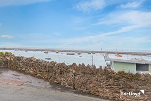 Photo 17- click for photo gallery